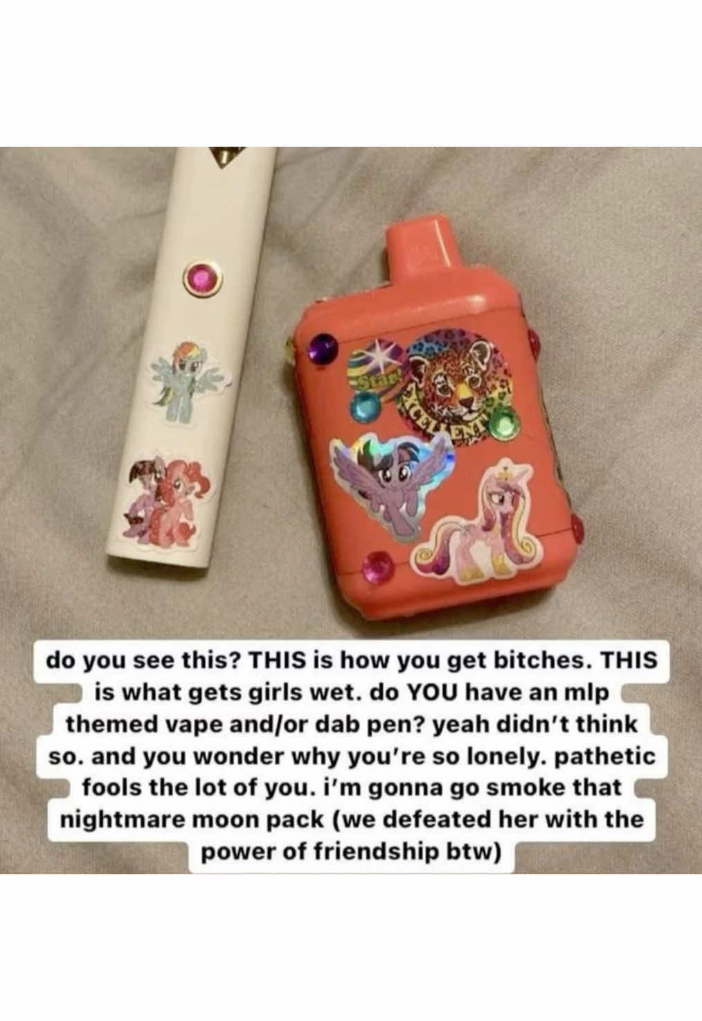 @R🦇🧁🧟♀️👀