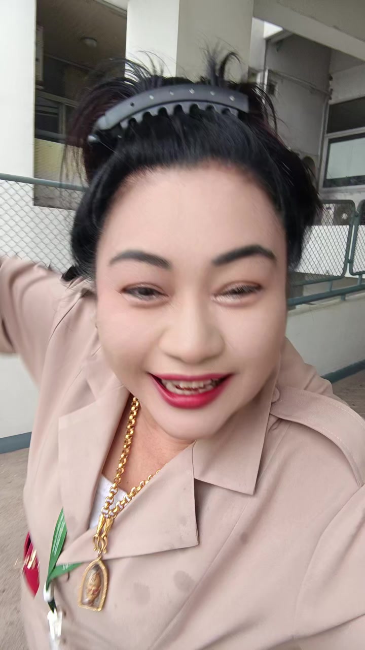 @ชุลีพร ใจเย็น