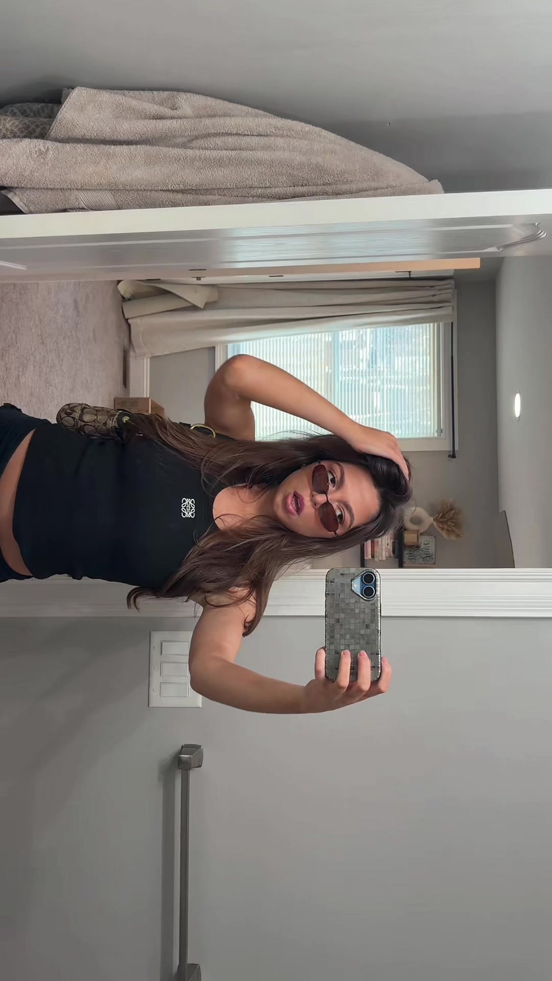 @simona