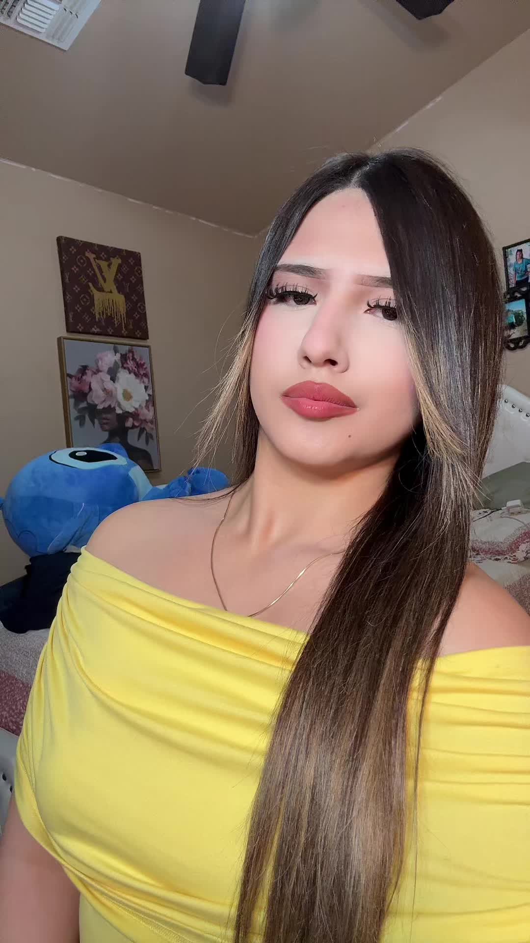 @Emily Quiñonez👸🏻