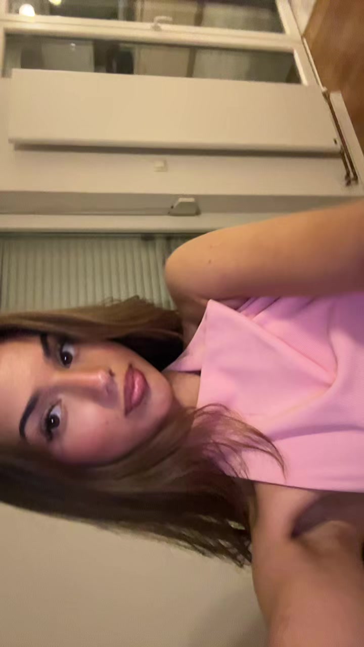 @vjola