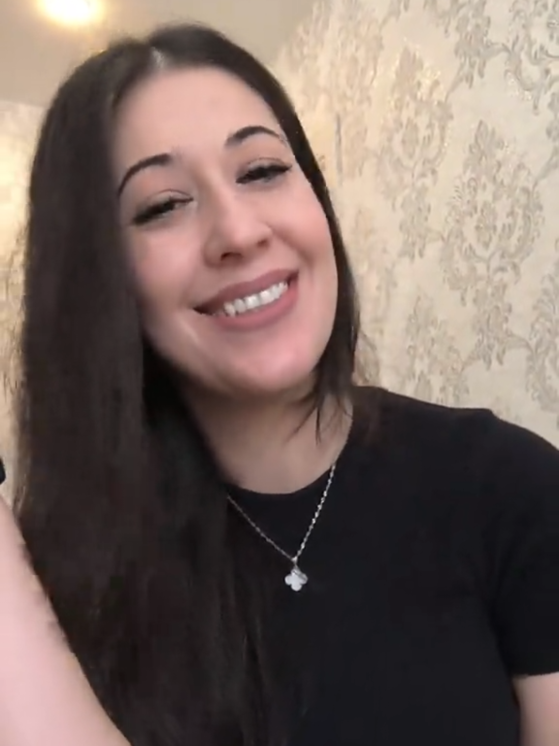 @Мехри