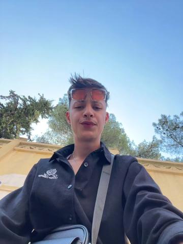 @🦂