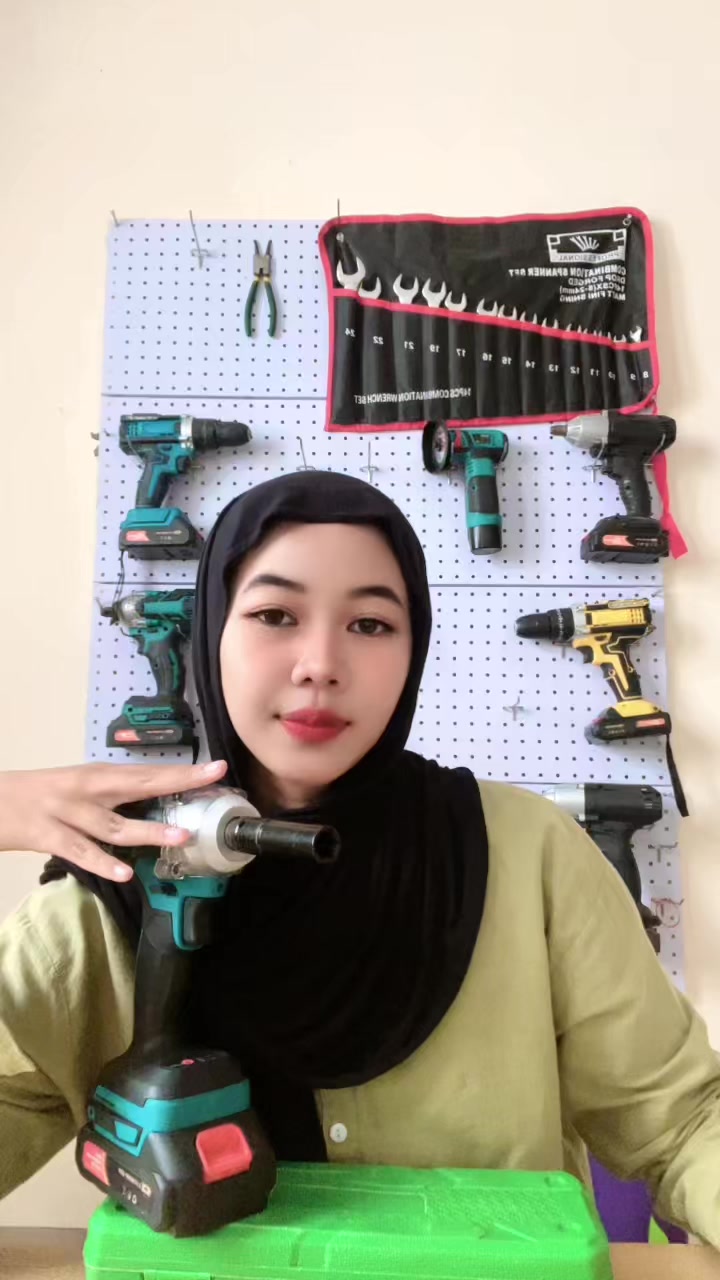 @AlatLify