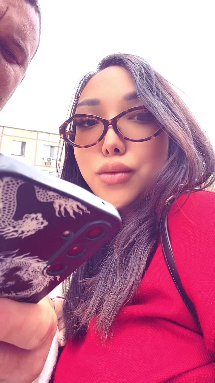 @Nelya