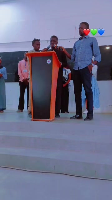 @Jeune pr&eacute;si