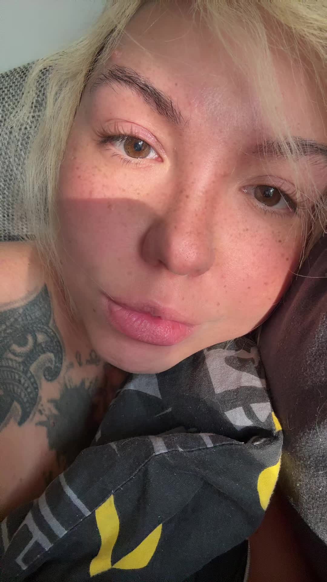 @𝔸ℕ𝕊𝕌🦋⃤  ᴠɪѕăᴛᴏᴀʀᴇ.