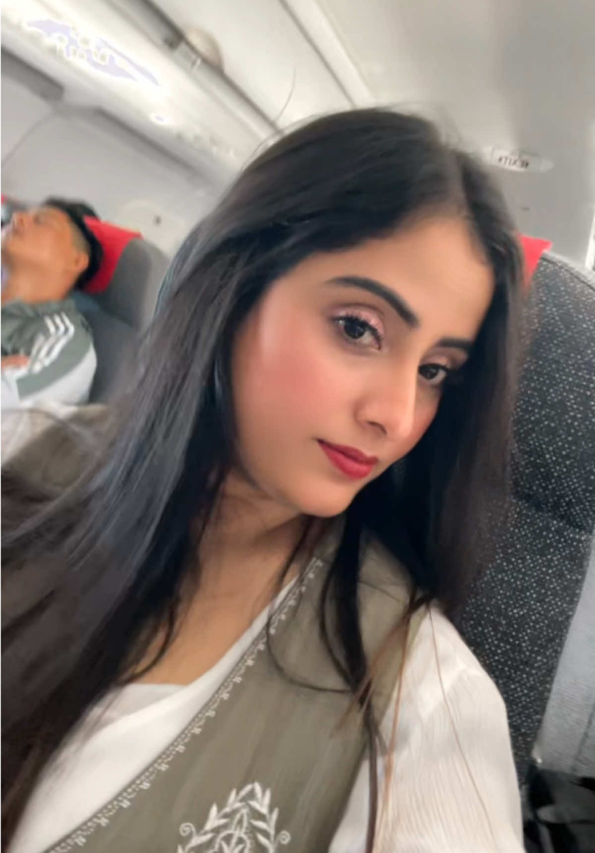 @Indu _-niraula🇳🇵🇦🇪