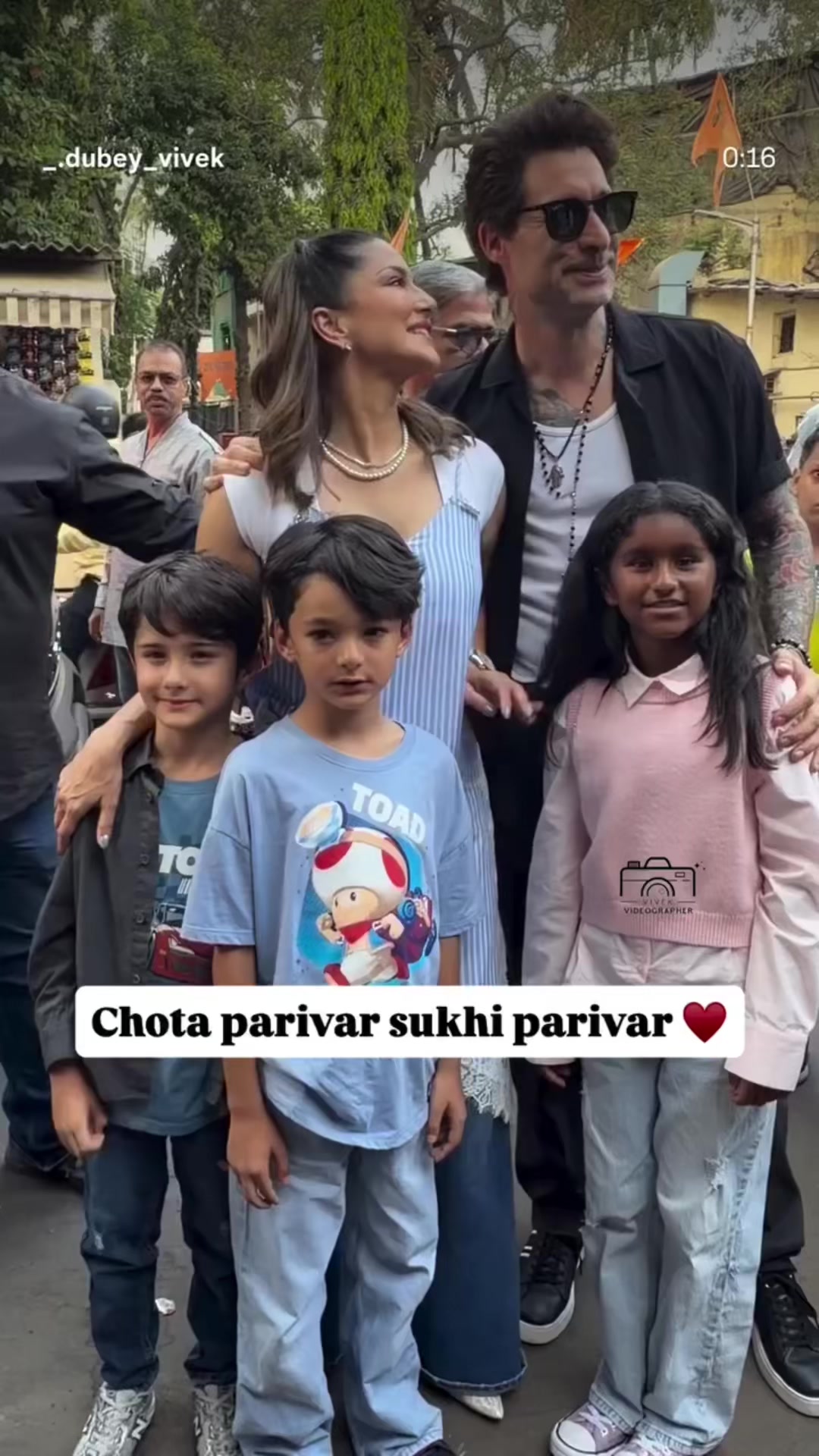 @SunnyLeone