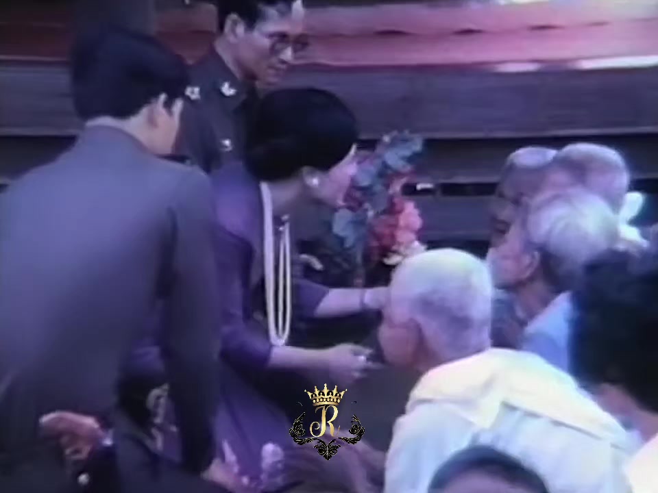 @𝑹𝒐𝒚𝒂𝒍 𝑶𝒇𝒇𝒄𝒊𝒂𝒍 ⚜️