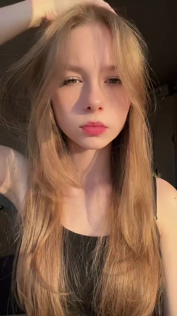@vvv