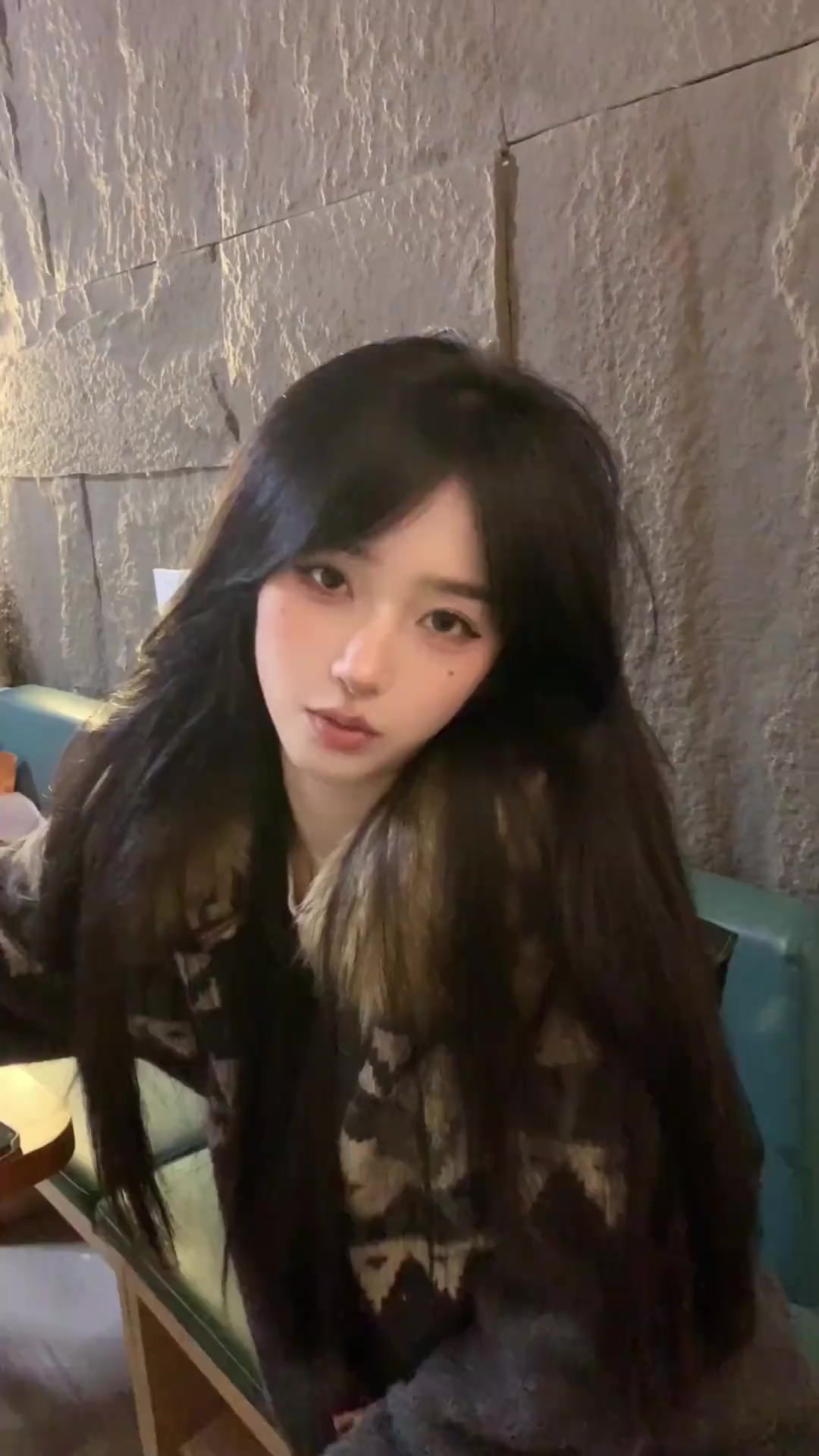 @KM