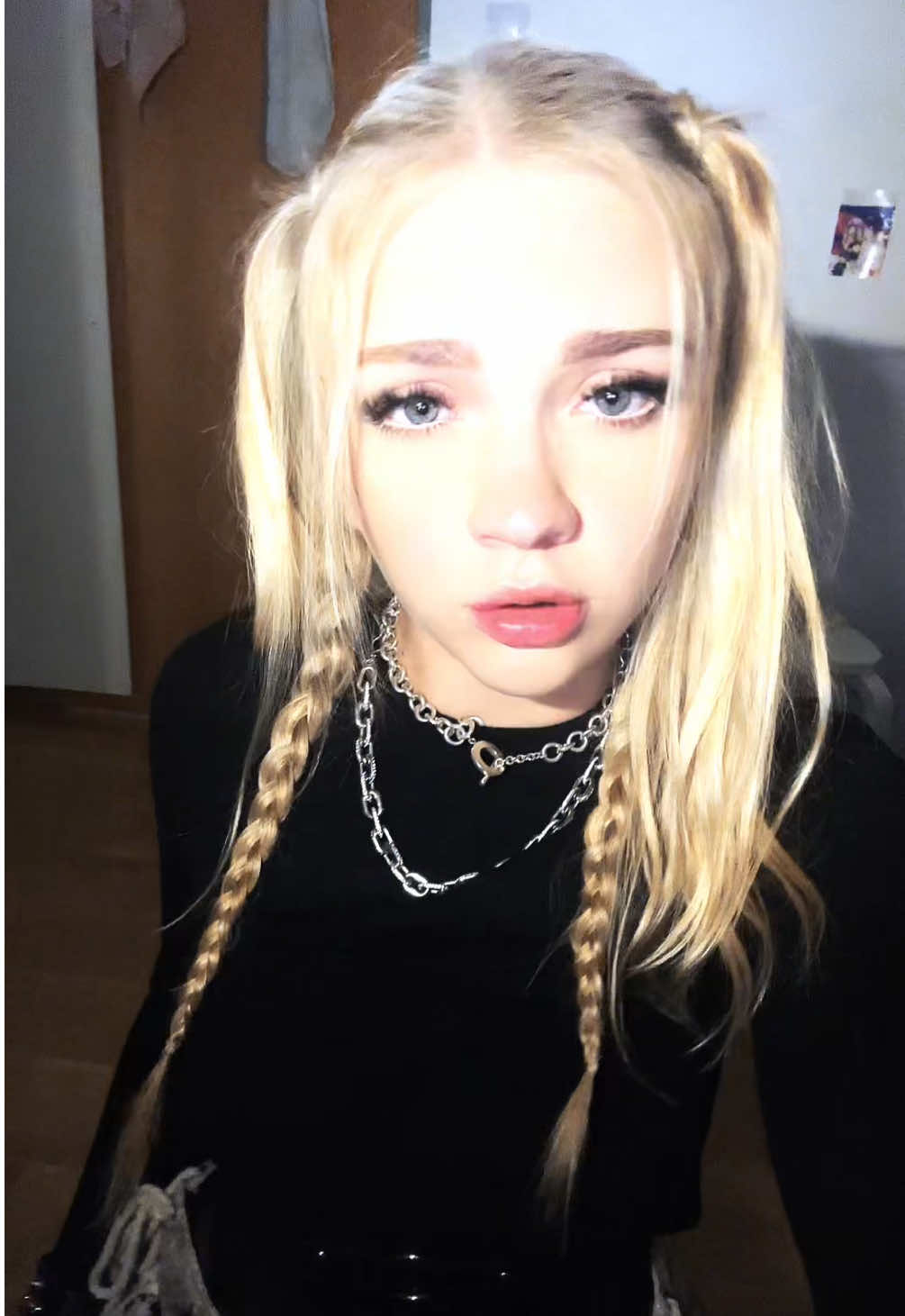 @_lucyythomas