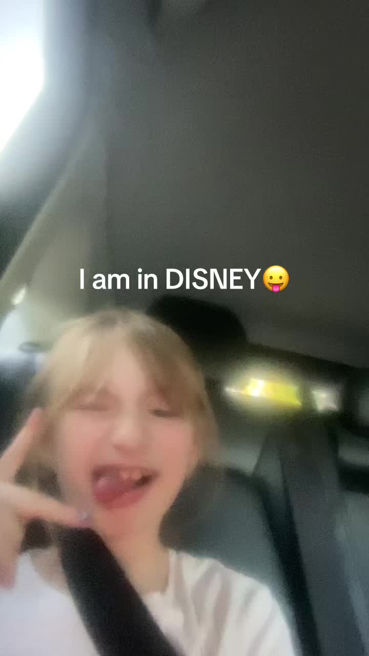 @TeddiAnne