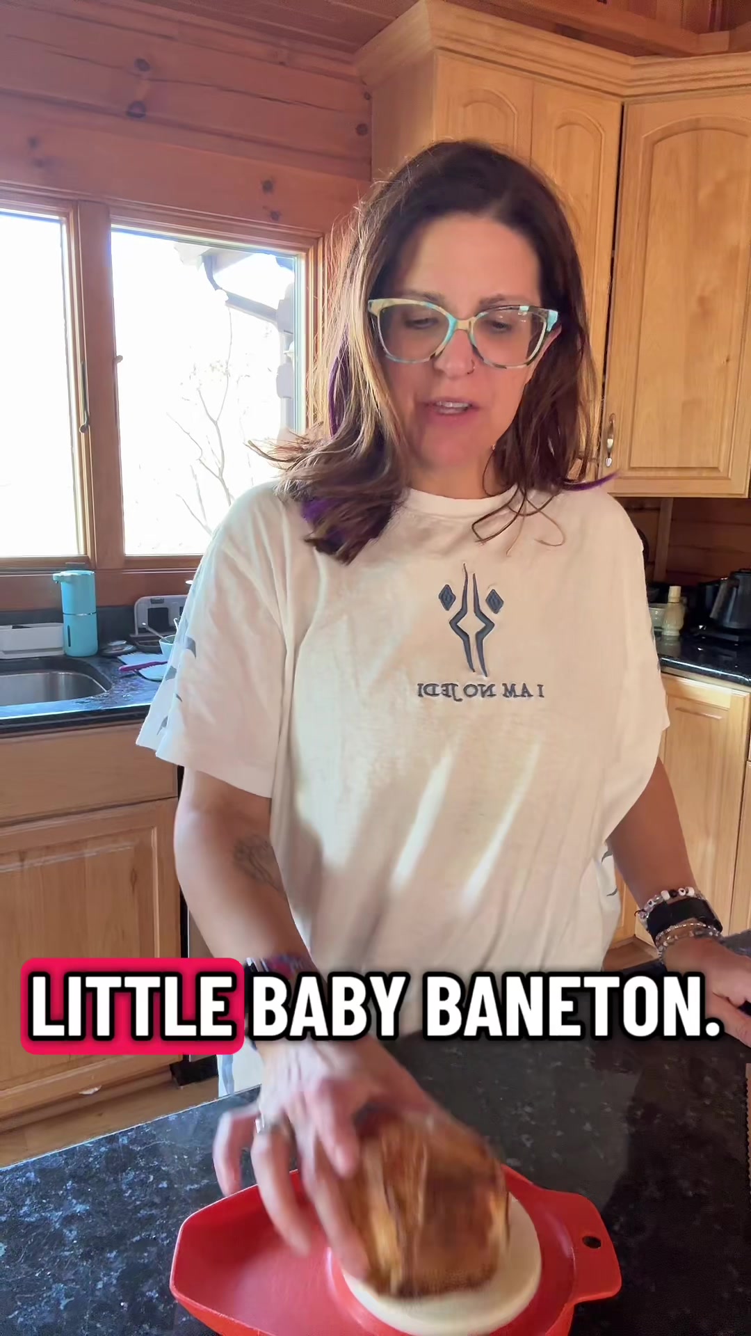 @vikkitheyarnbender