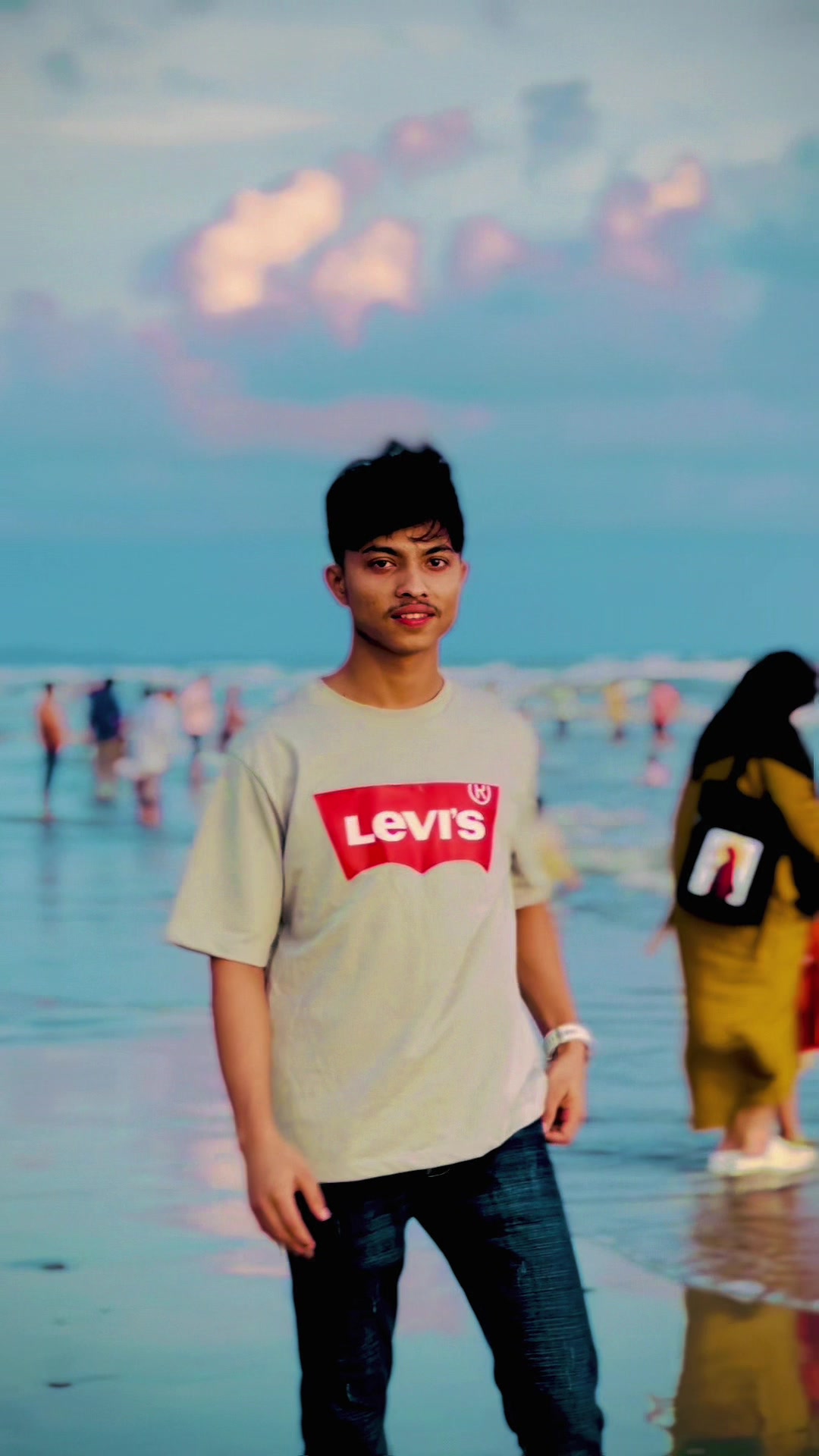 @🕸️(عارف) 𝘼𝙧𝙞𝙛 𝙐𝙡𝙡𝙖𝙝