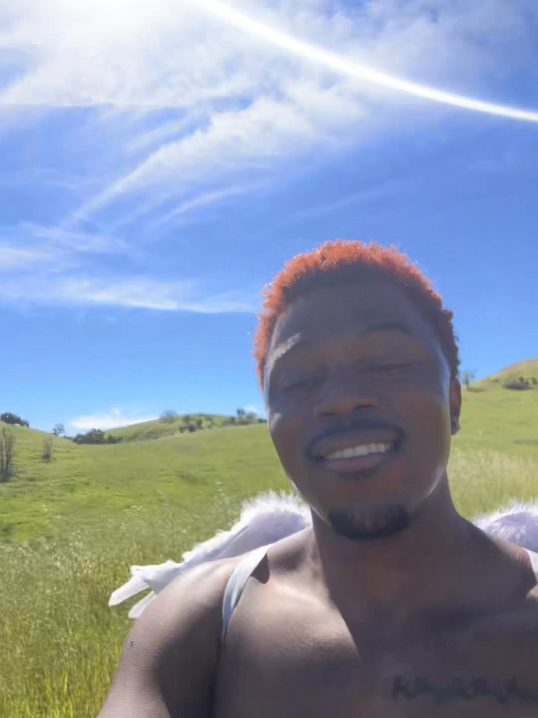 @Boyò