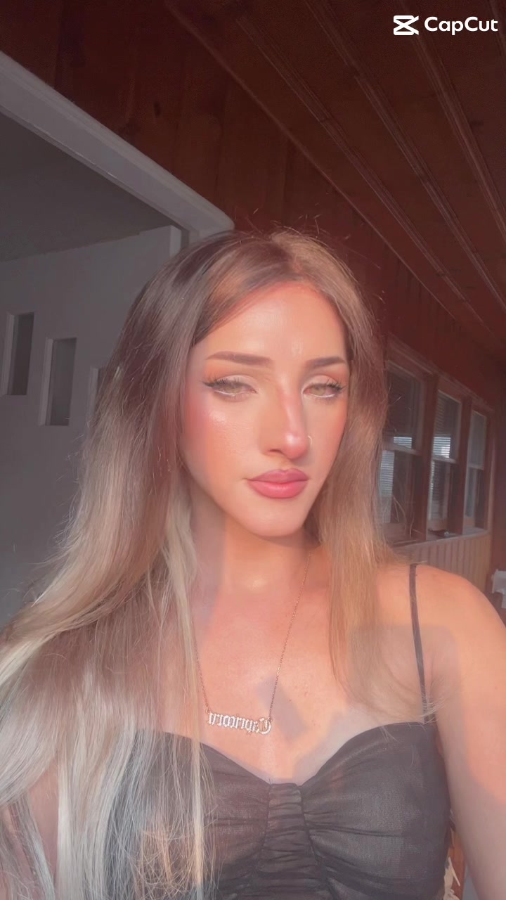 @laryssa_meloo_ofc