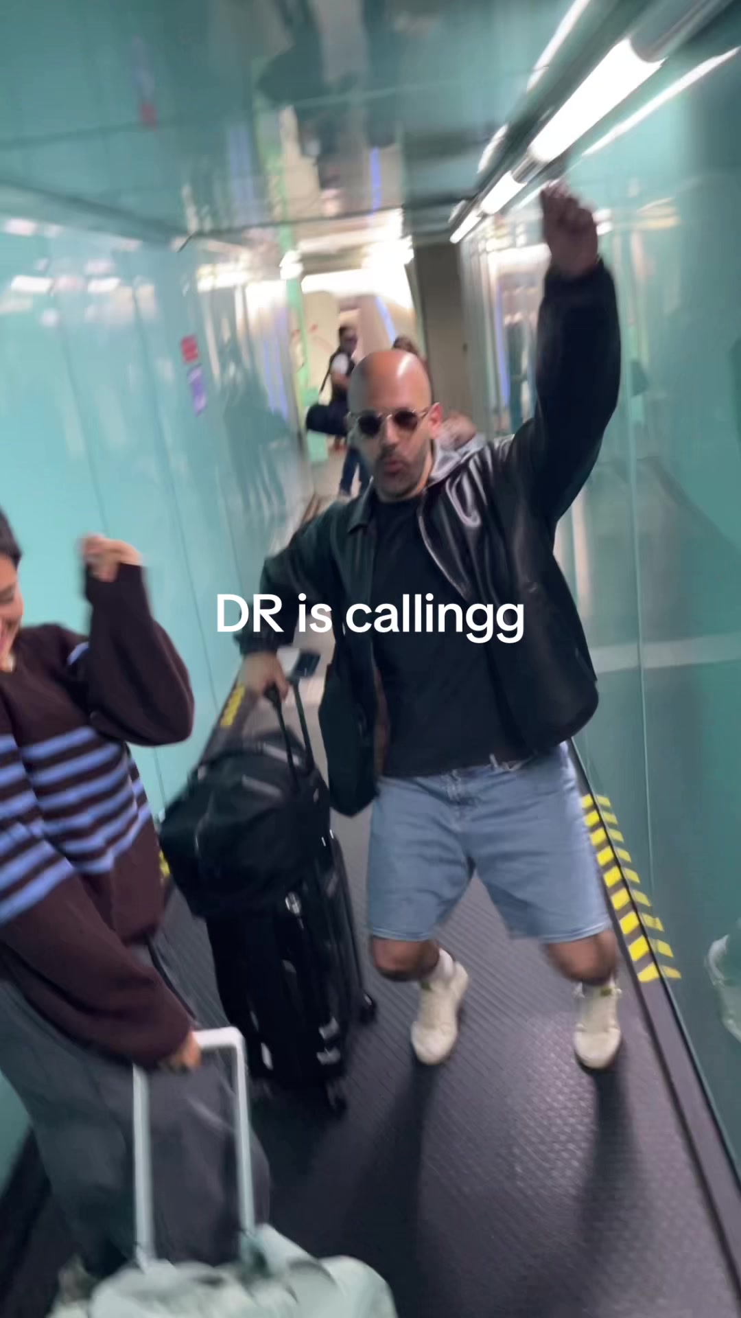 @Santiago