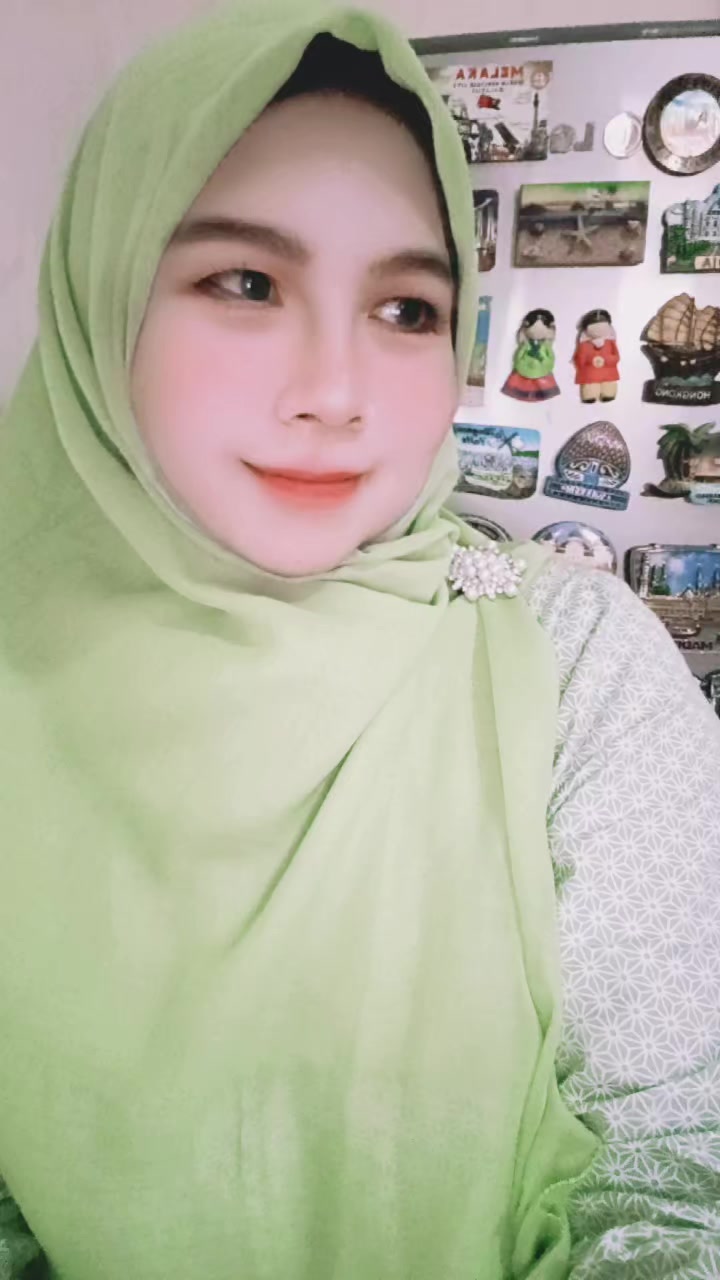 @💙Cici Harahap🧕