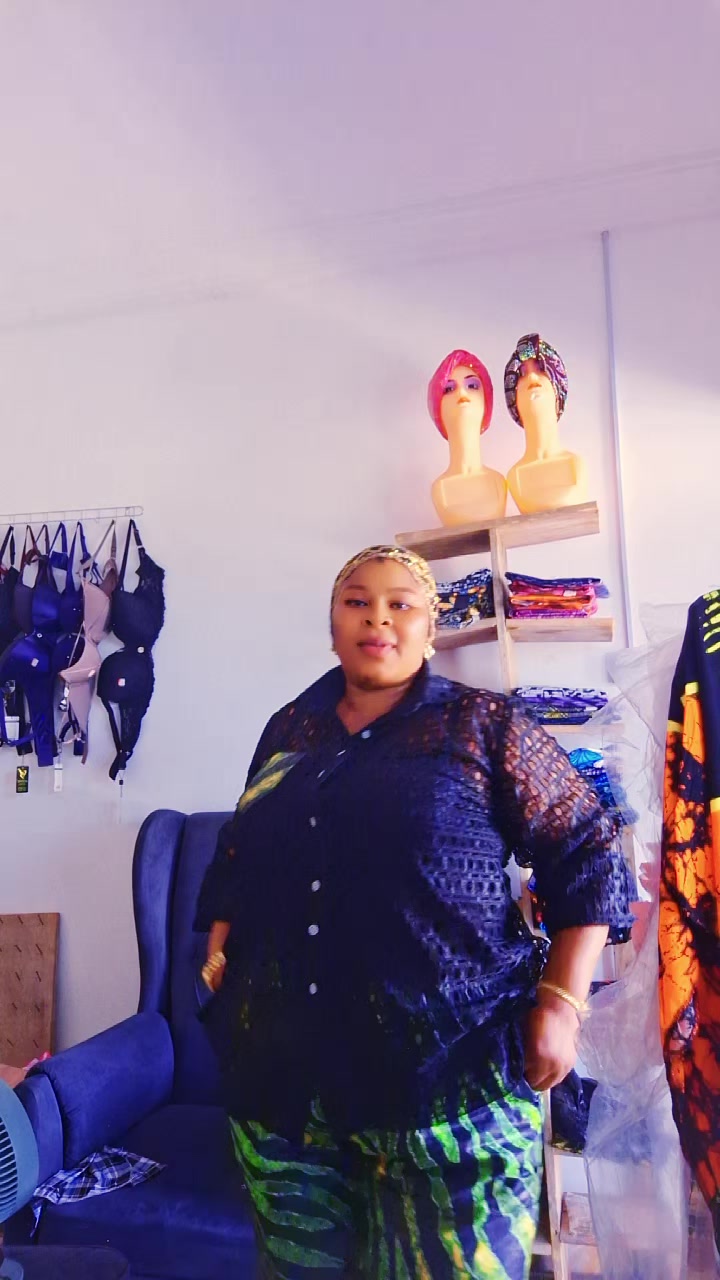 @Shade's Clothing✂️👗