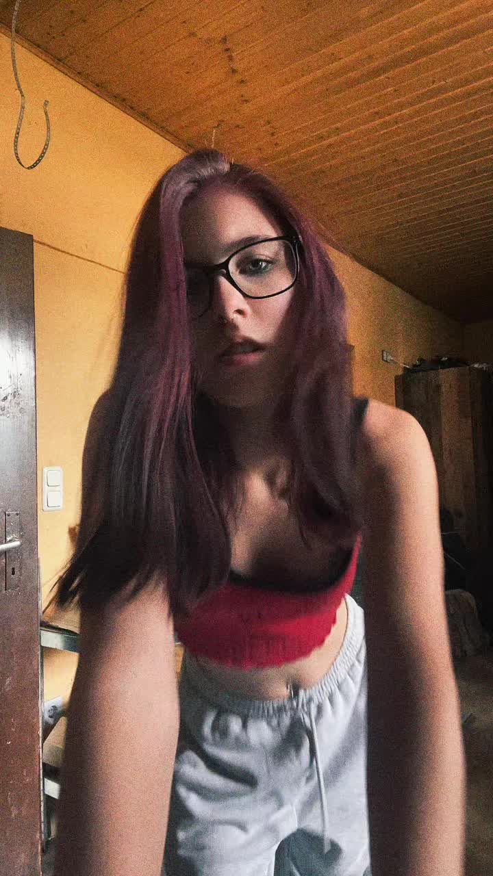@Lenalovelykeksi