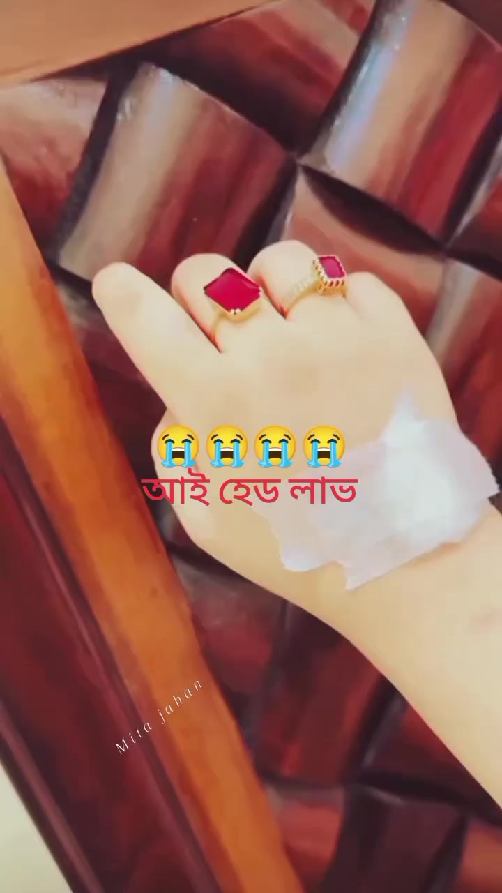 @✮𝐀𝐋𝐎𝐍𝐄_𝐆𝐈𝐑𝐋✮