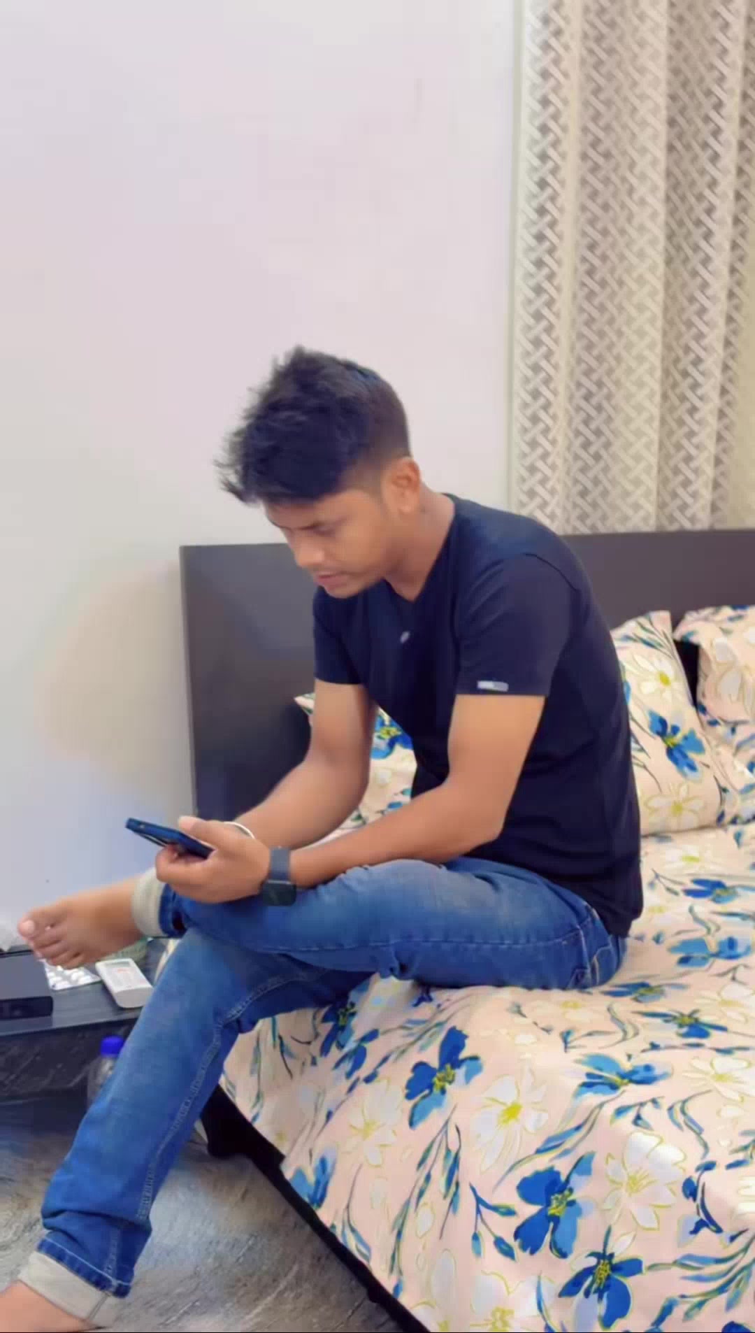 @Chiroshree