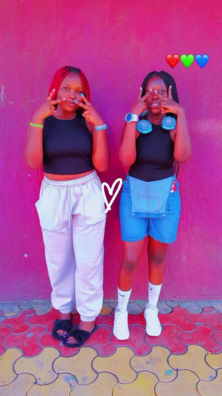 @💥Daisyy🖤💜💙