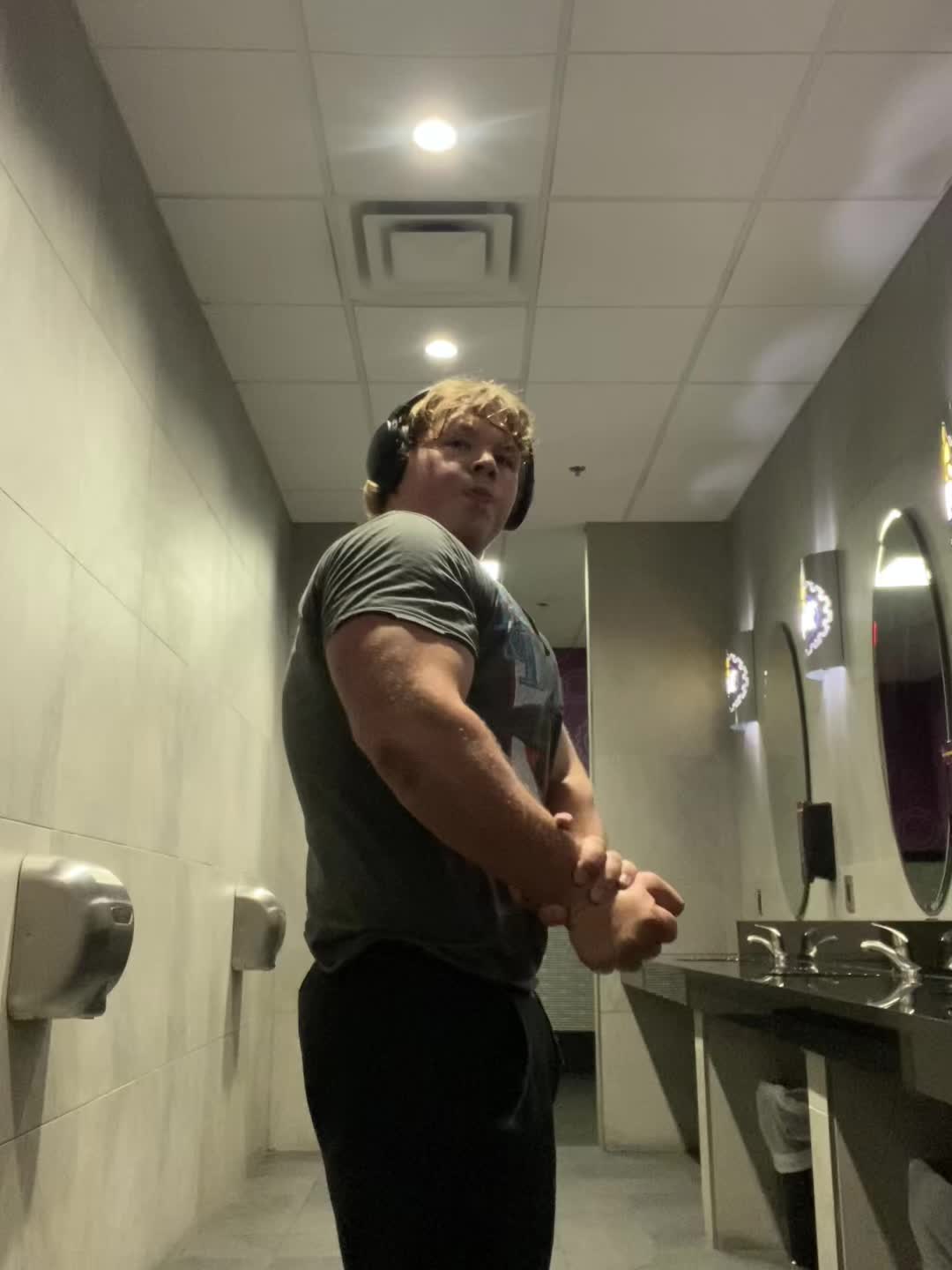 @adam🇺🇸💪🏼