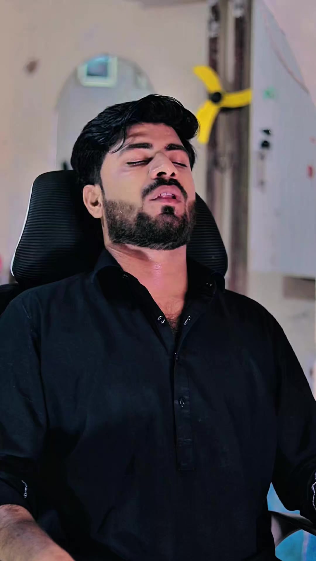 @👑عزیر~Pathan🤍🌼
