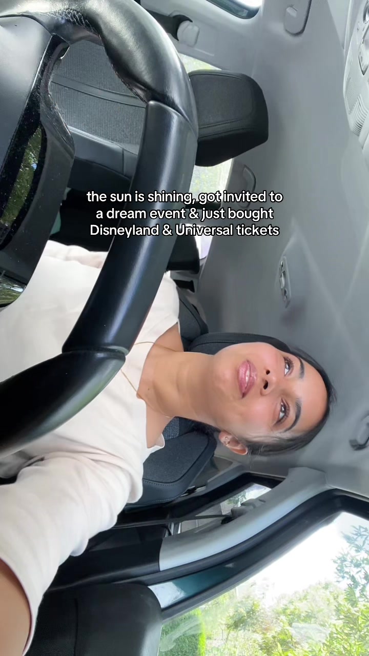 @sreya