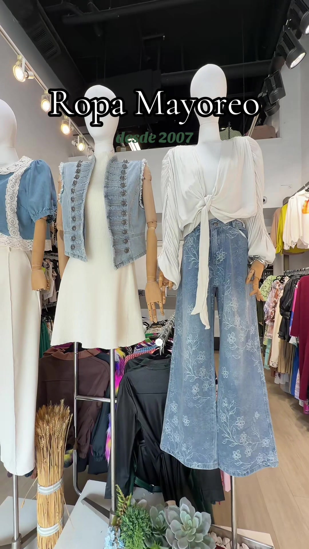 @itoofashion