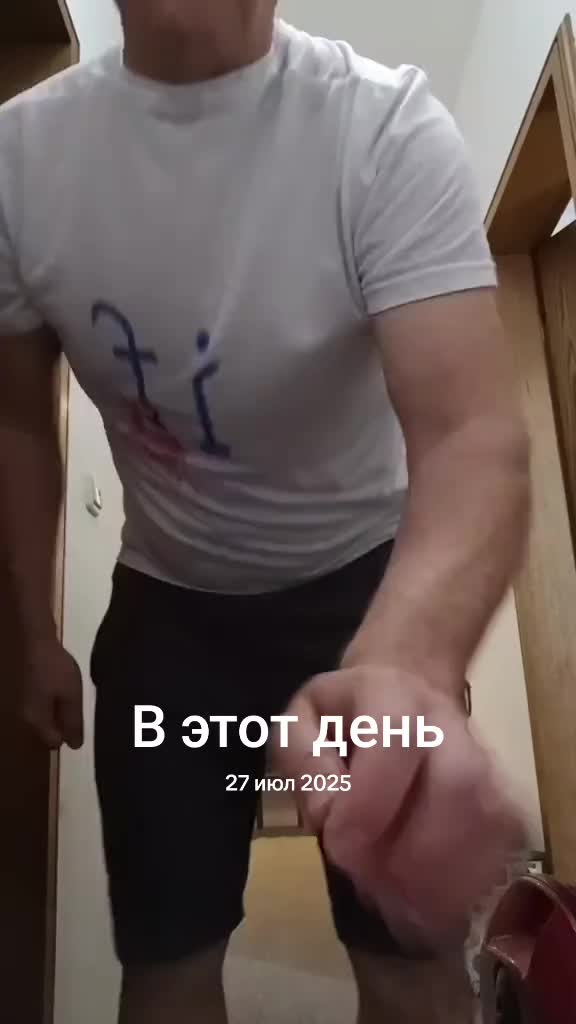 @iQ1q