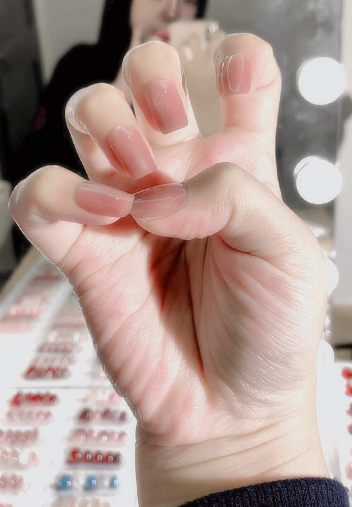 @Molly Nails Ind
