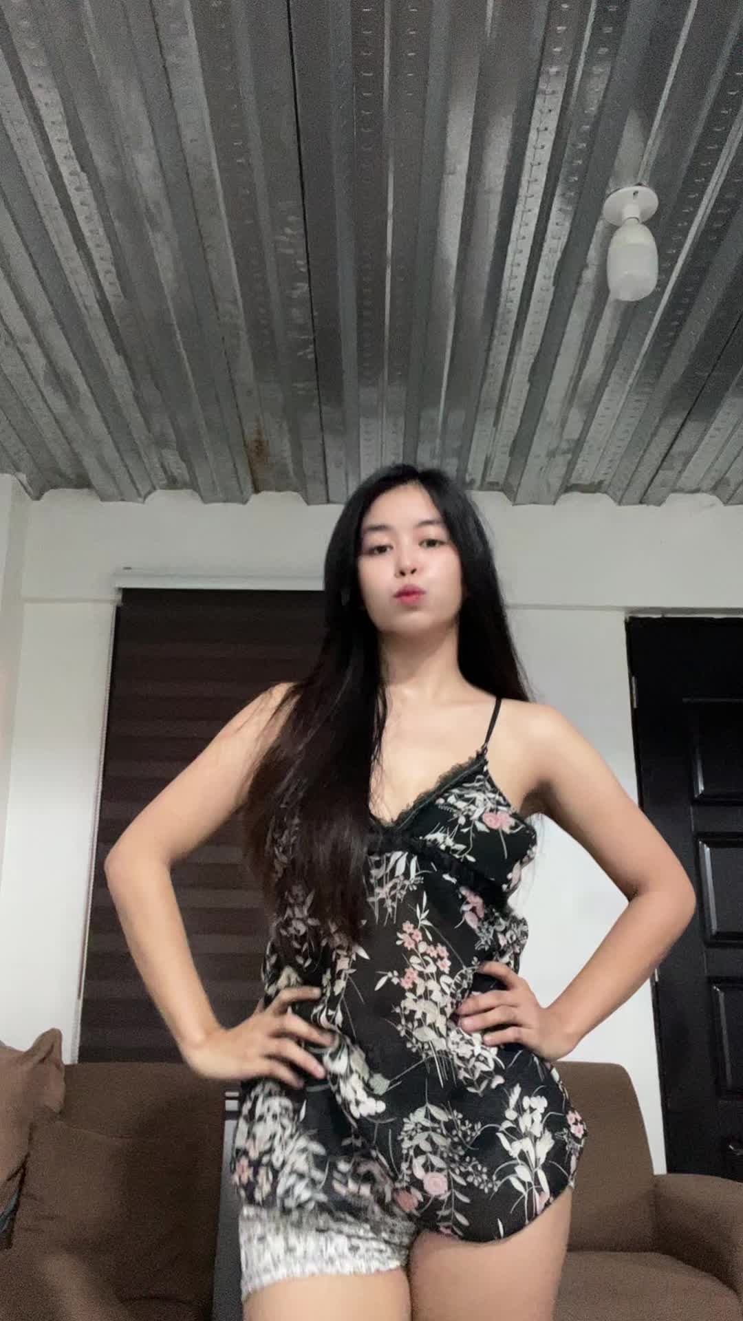 @Kmbrly