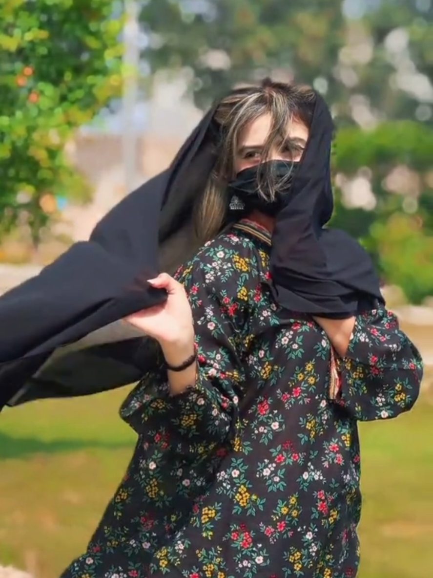 @🕸️F ki zindagi 🍂