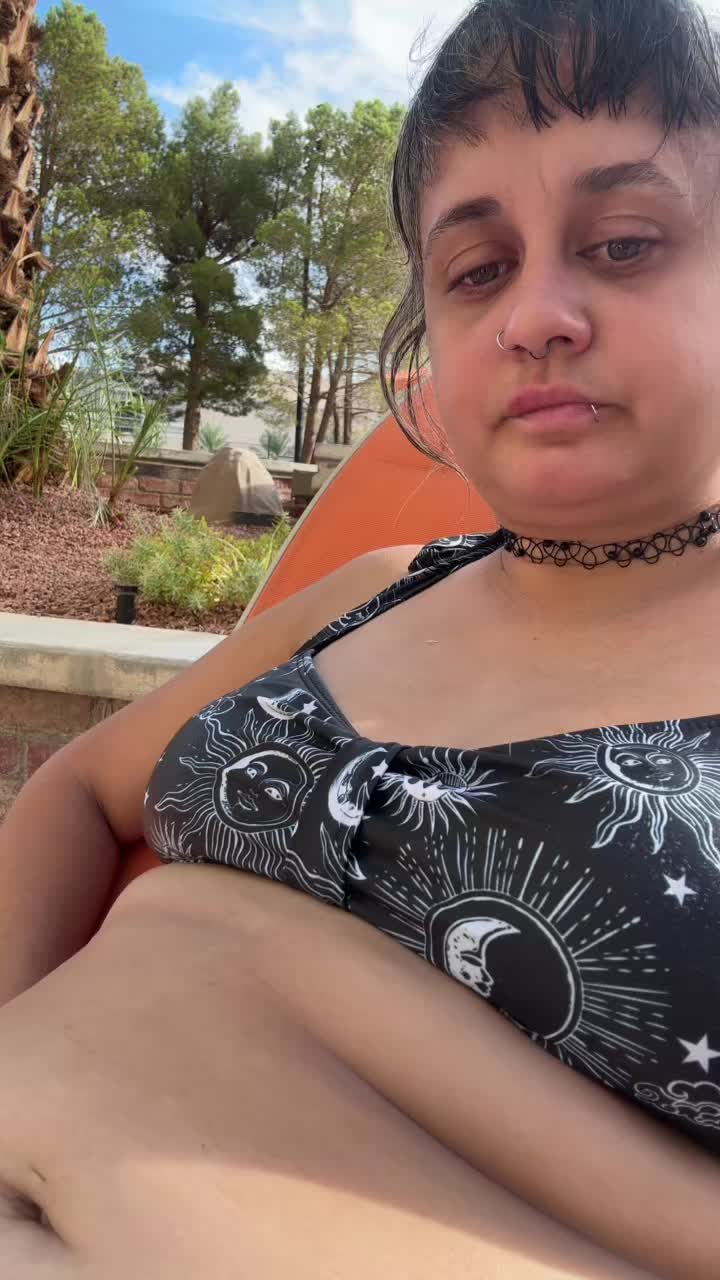 @Ana_Nikkiii