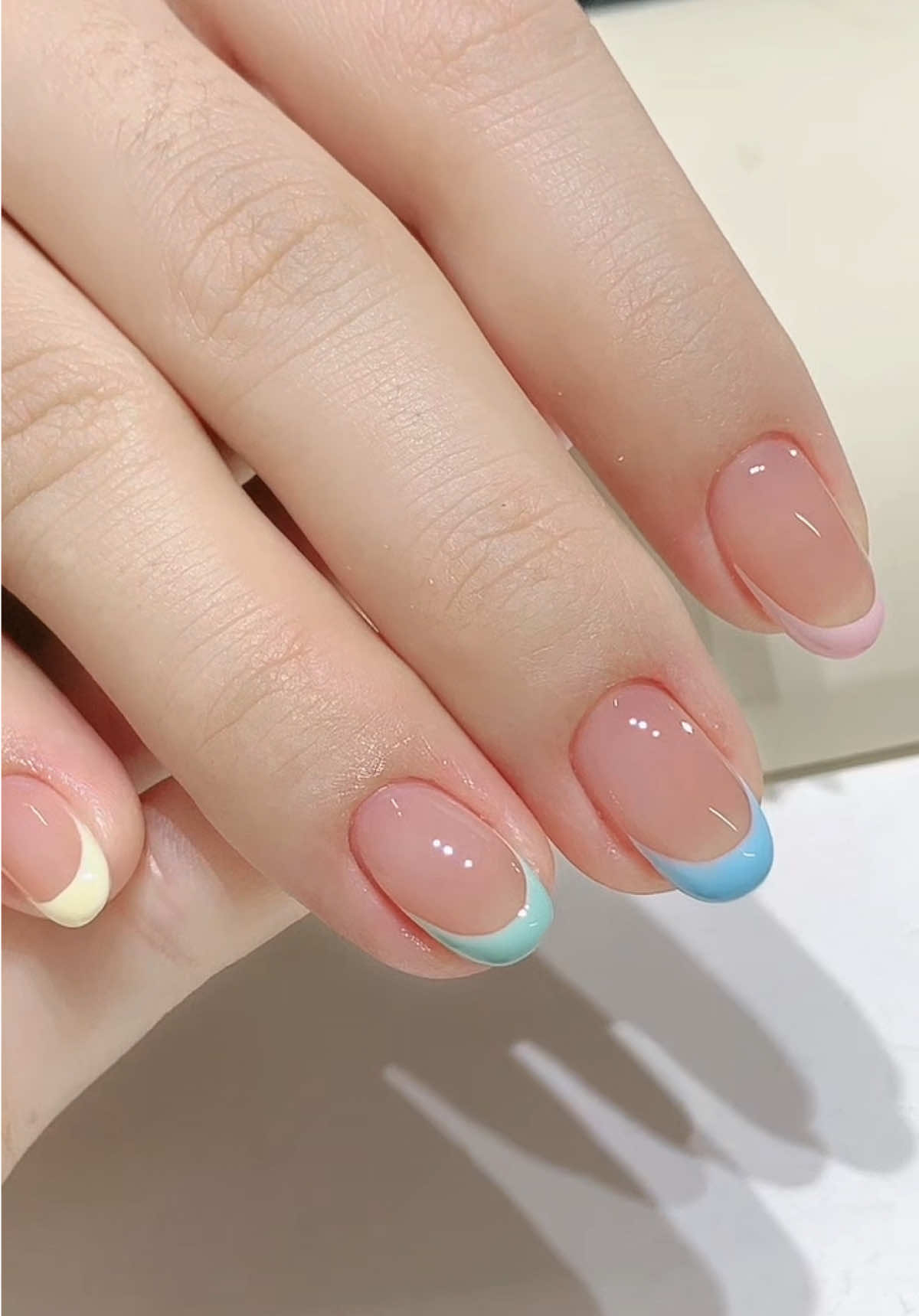 @ROUNI NAILS