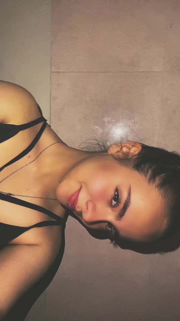 @Dina Agheli
