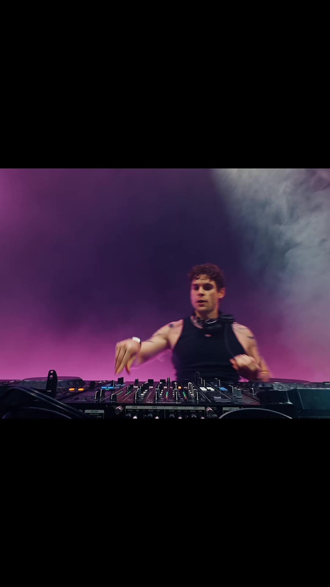 @JSTJR