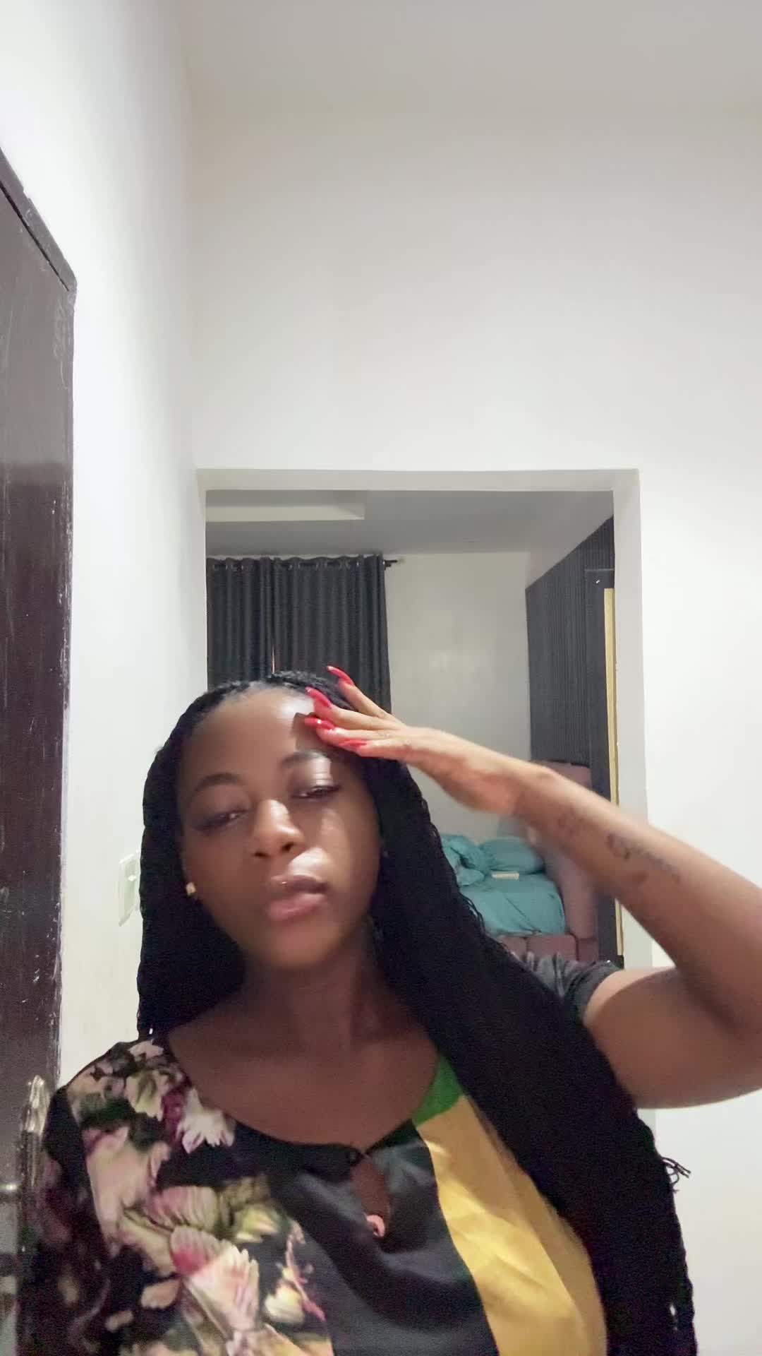 @GEE QUEEN