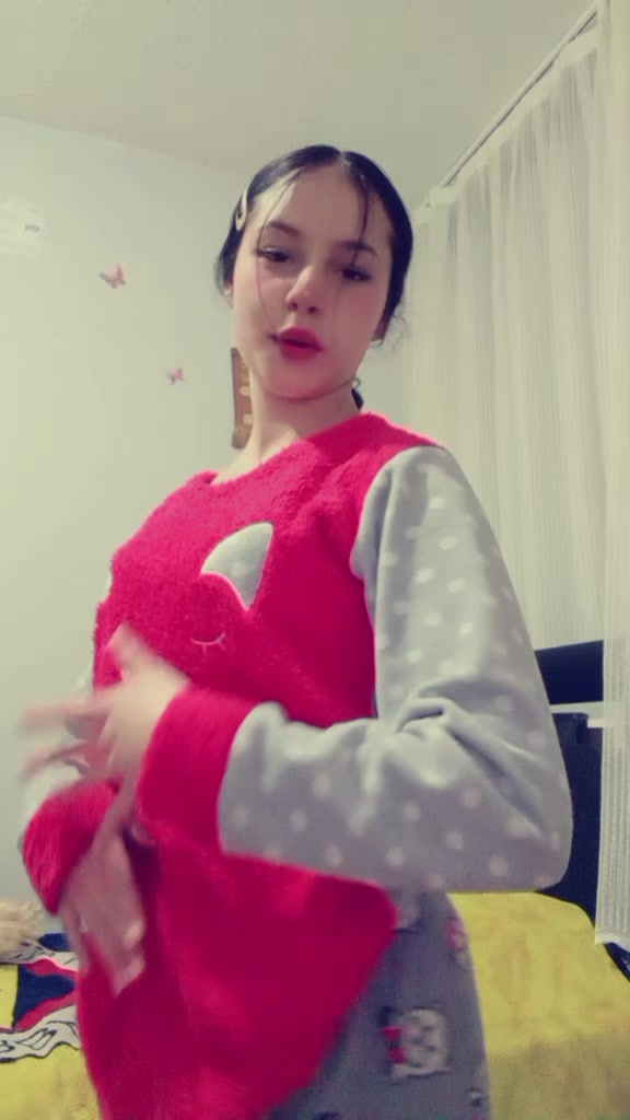 @Cemre_pasa
