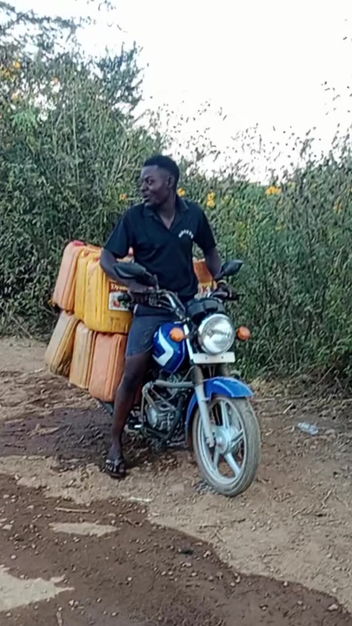 @muyembe02