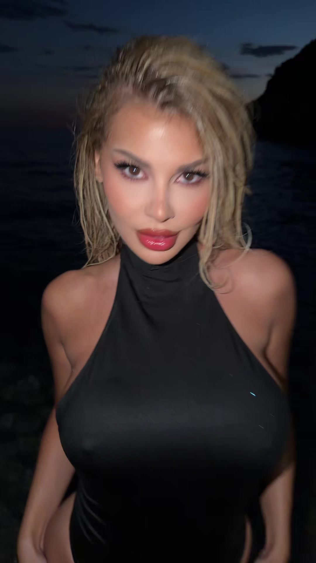 @LUANA VJOLLCA