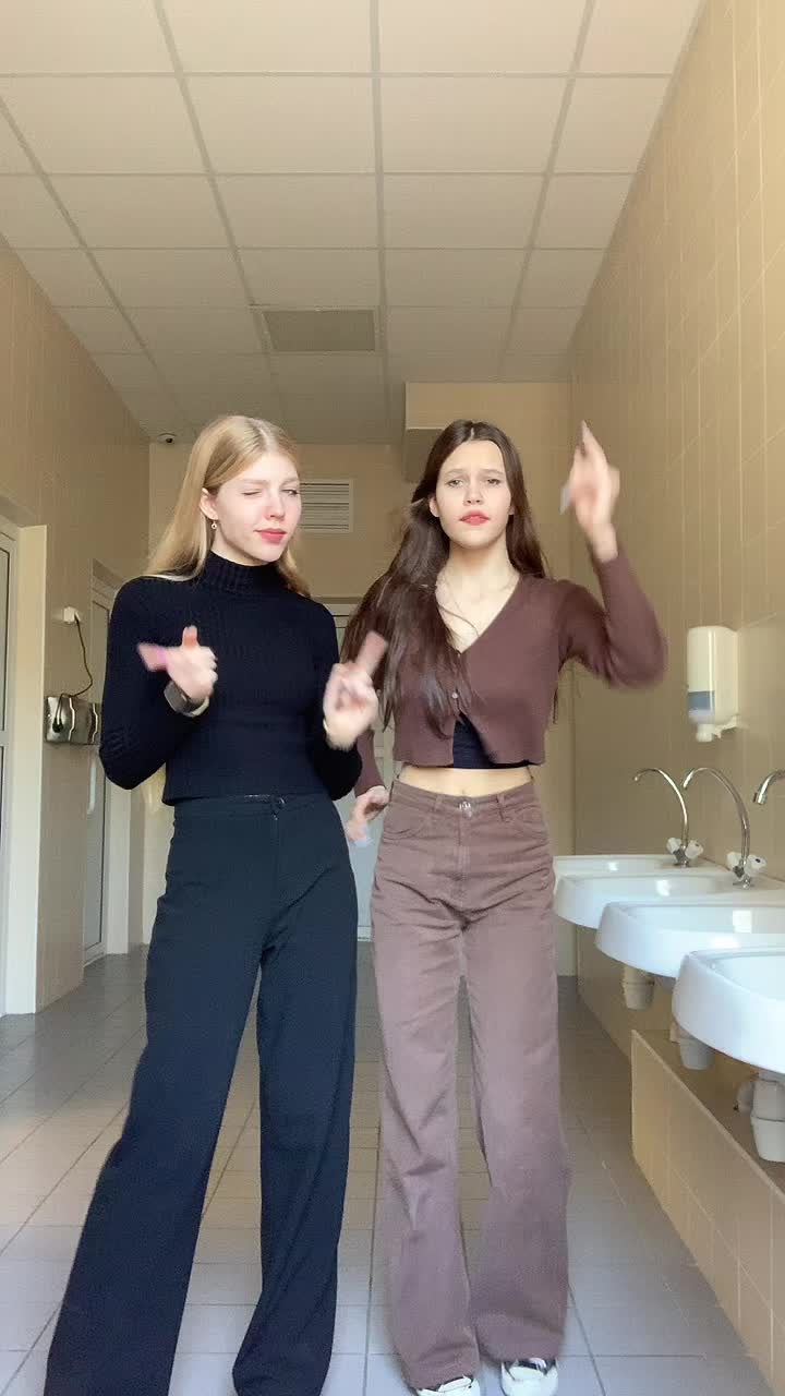 @виолетта 🧸