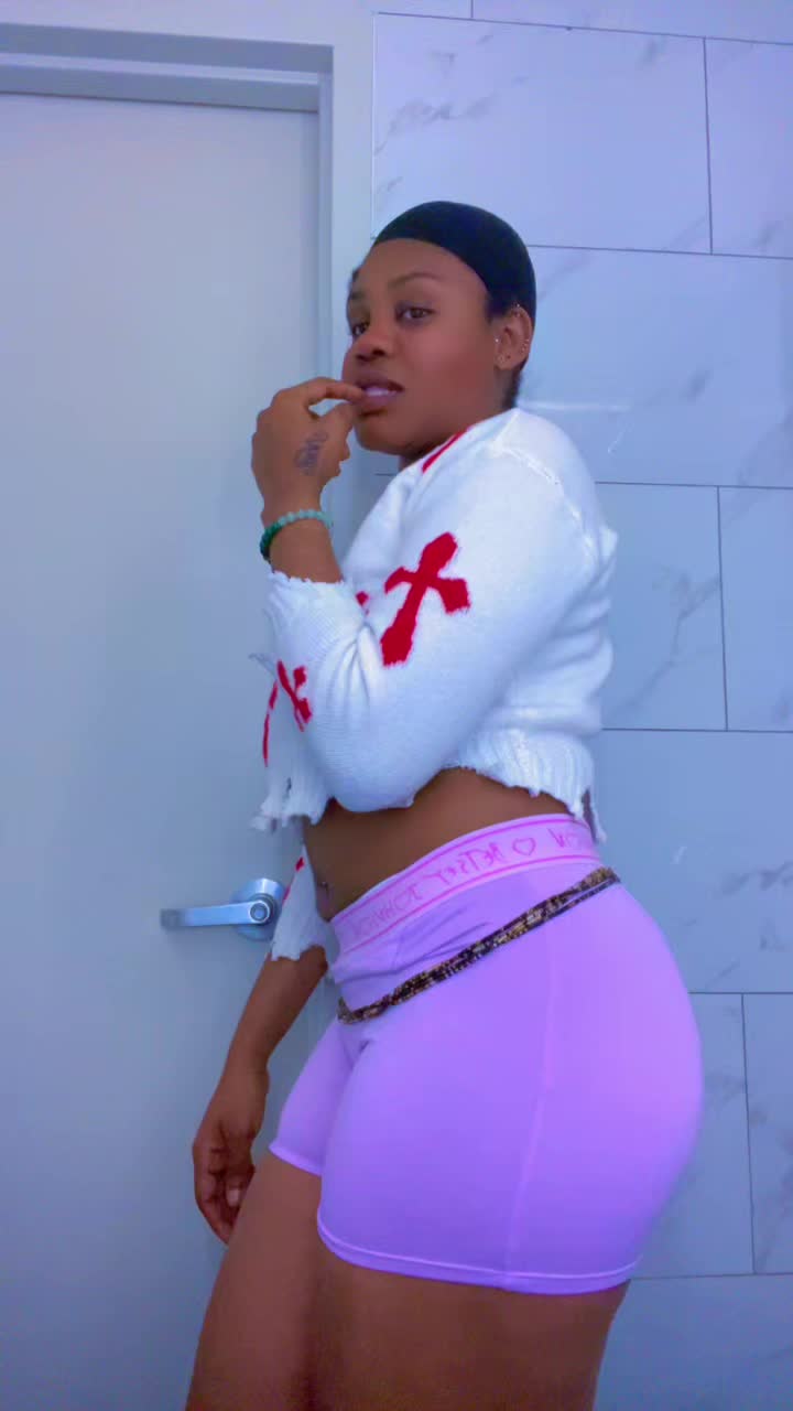 @@Ninalacapreine👑backup♐️🧜&zwj;♀️
