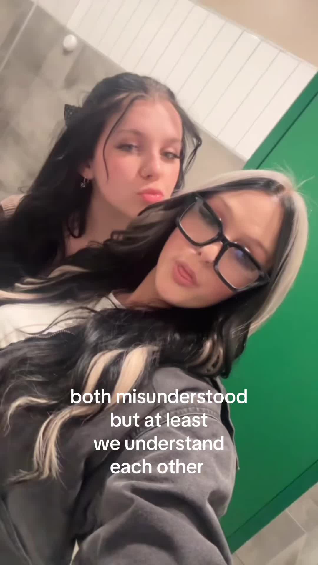 @bella mae