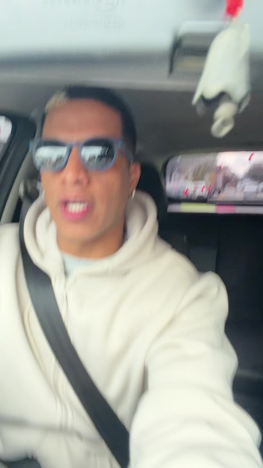 @Andrés tovar
