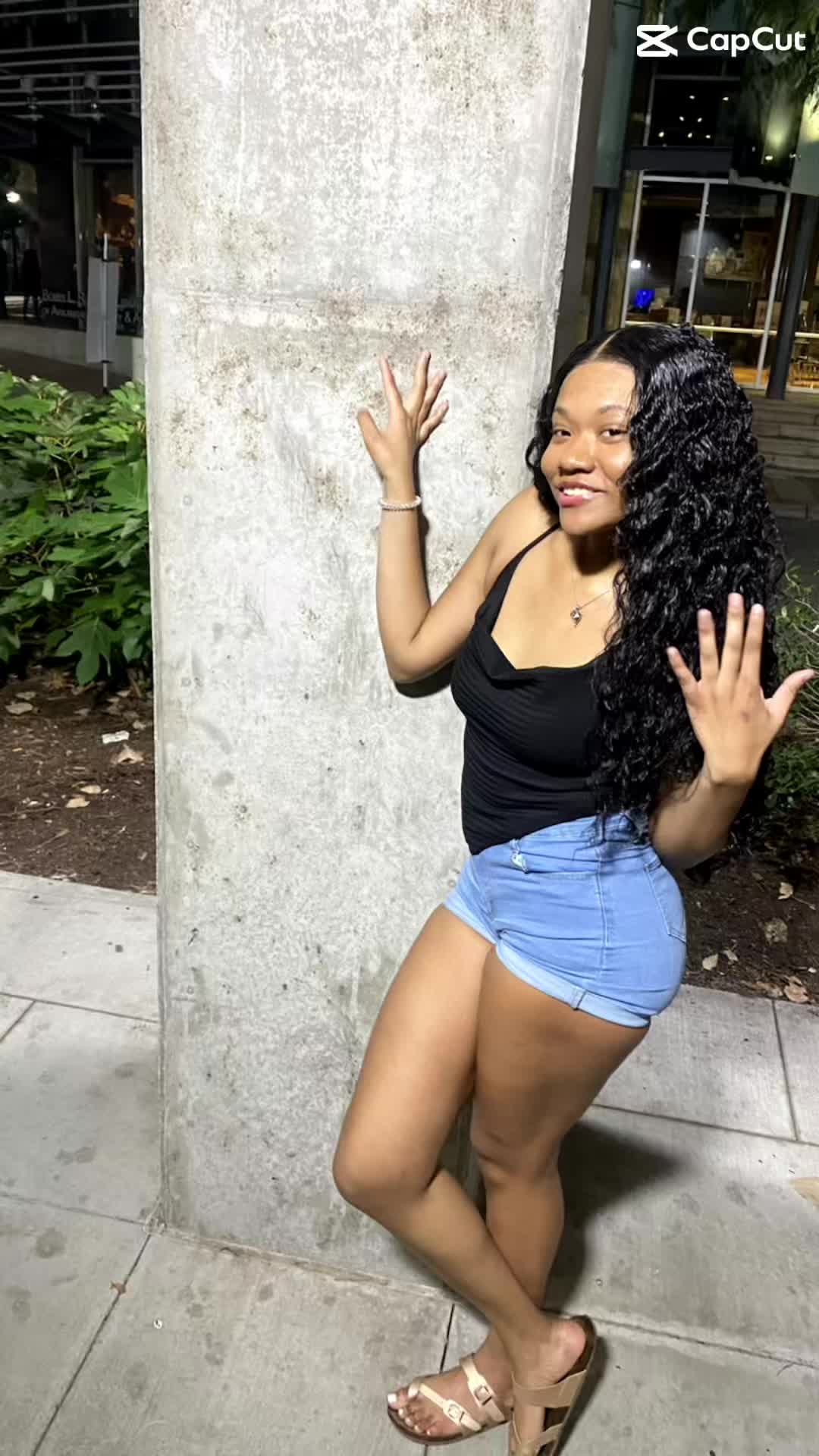 @Kenaanahtheestallion🦋
